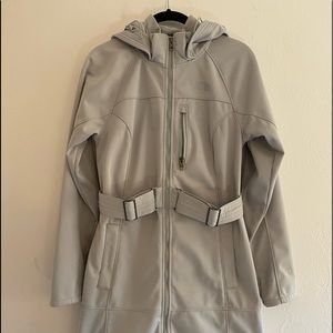 Nothface rain coat